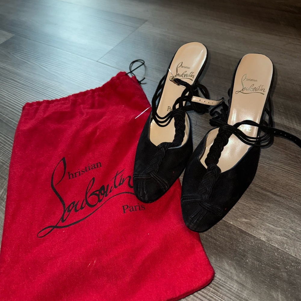 Lightly used Christian Louboutin heels. Size 37.5, US size 7